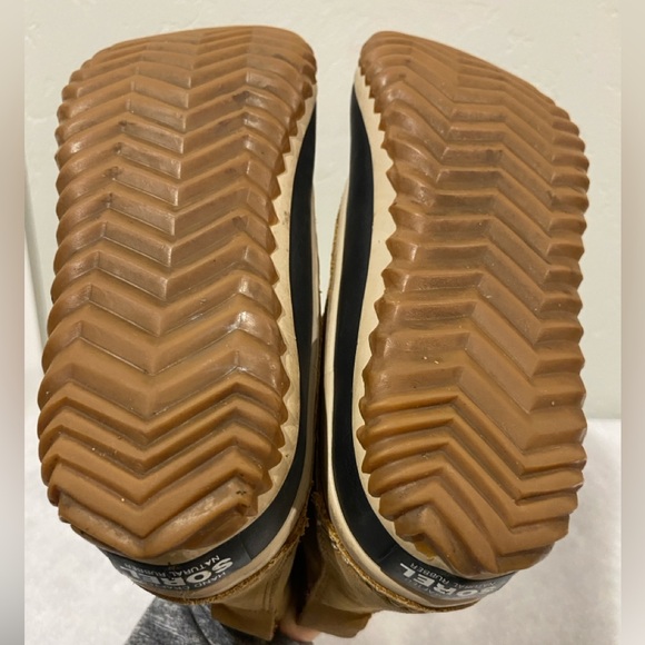 SOREL Women’s Out 'n About Duck Boots Tan/Black Waterproof Lace Up US Size 8 - Picture 8 of 9